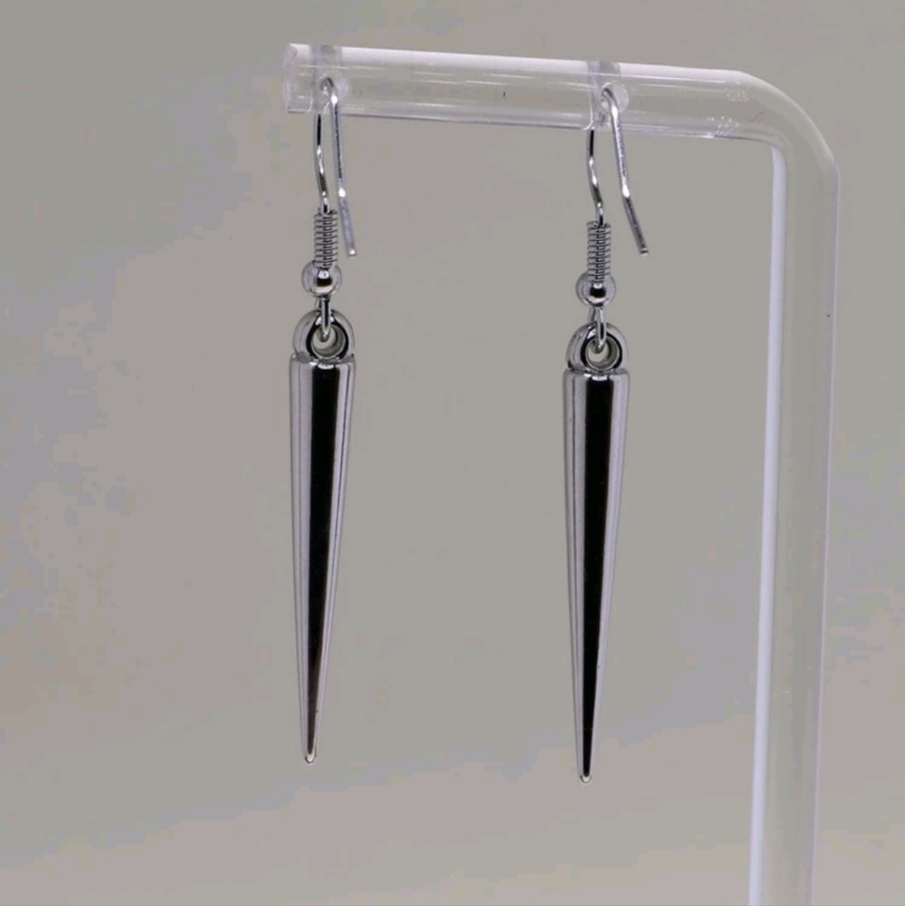 Spike Taper dangle Earrings